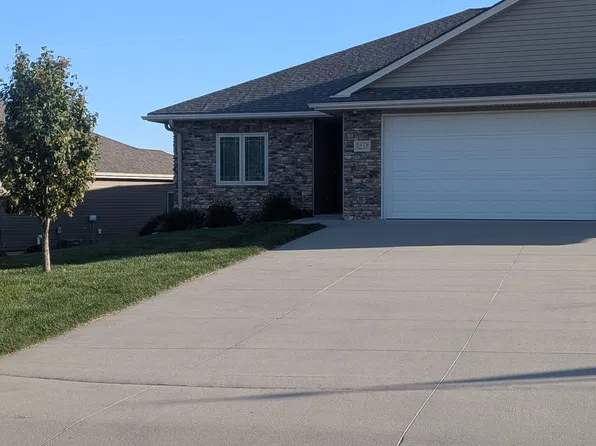 5419 Taggart Cir, Council Bluffs, IA 51503