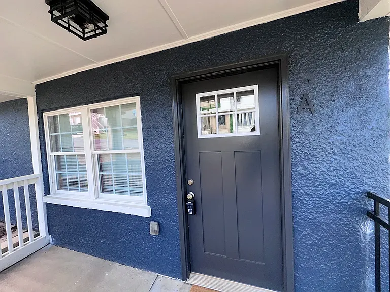 207 S Ave SE #A — Photo 10