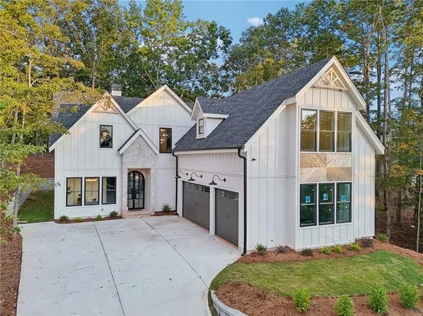 7540 Crestline Dr, Dawsonville, GA 30534