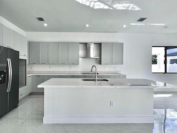 5th image of 8078 NW 48th Ter