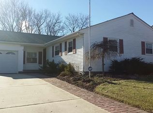 6 Wick Dr, Sayreville, NJ