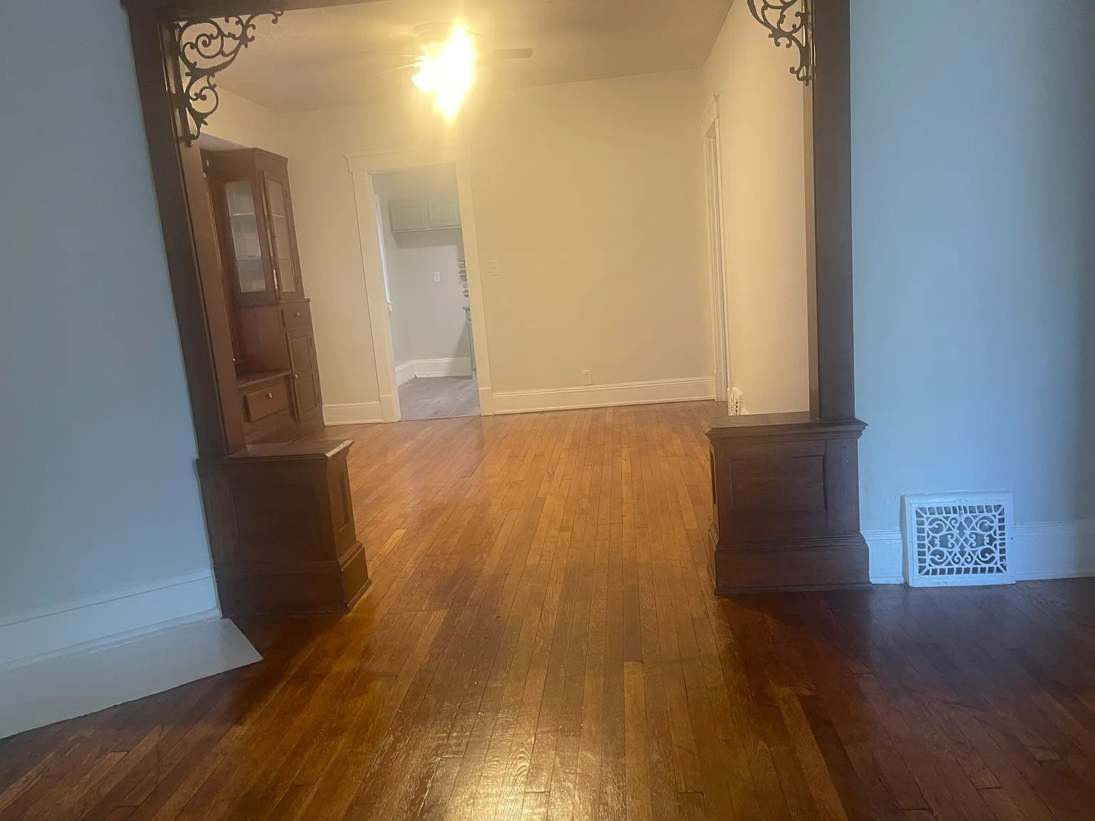 2 bed, 780 sqft, $1,100 — Photo 3