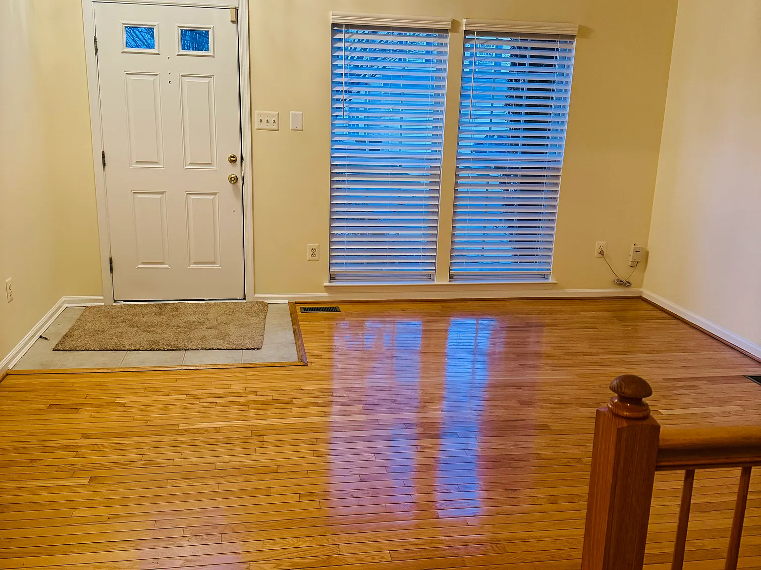 4 bed, 3.5 bath, 2241 sqft, $3,000 — Photo 4