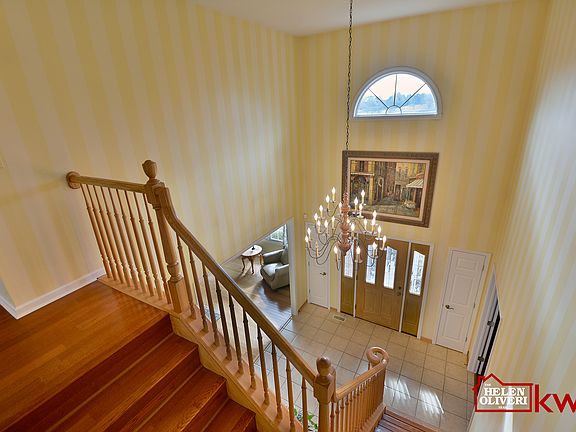 3rd image of 3 Shearwater Ct