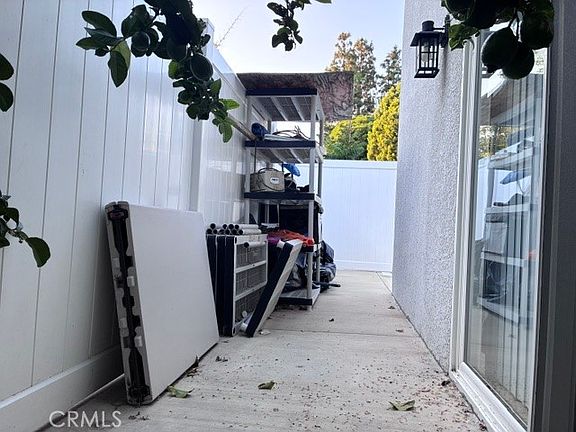 4th image of 6249 Longridge Ave