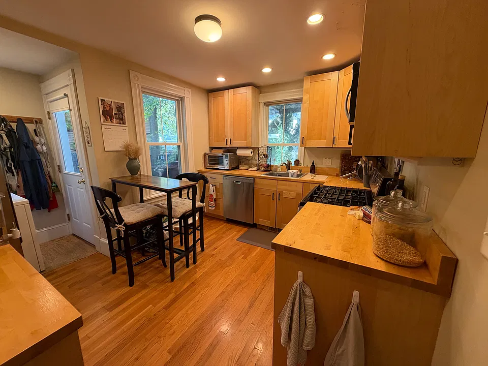 41 Creighton St #1