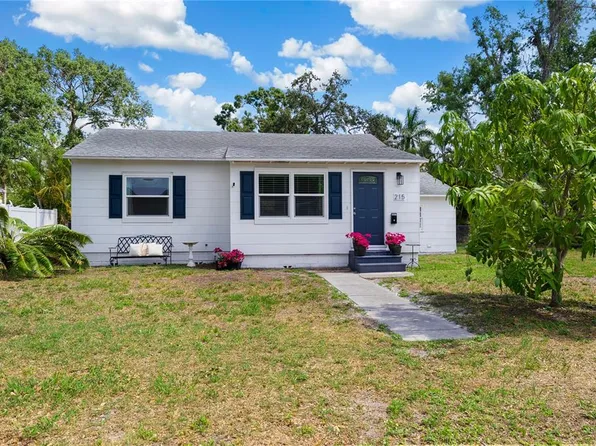 215 35th Ave NE, Saint Petersburg, FL 33704
