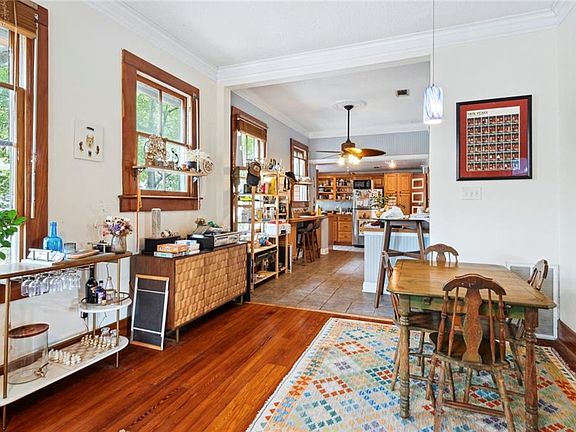 4th image of 3037 Esplanade Ave