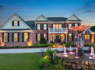 2479 Woodview Ln, Ann Arbor, MI 48108