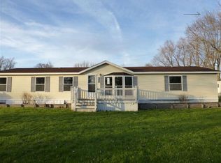 209 E Logan St, Broadwell, IL 62634