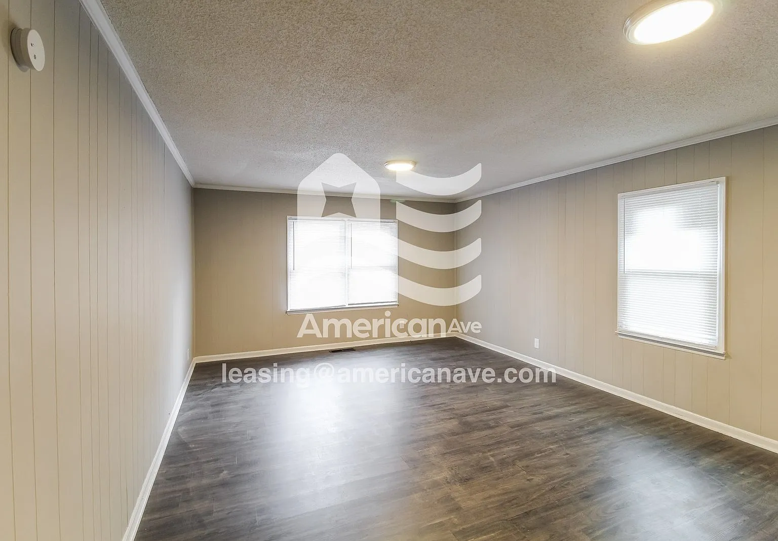 3 bed, 1.5 bath, 1461 sqft, $1,245 — Photo 2