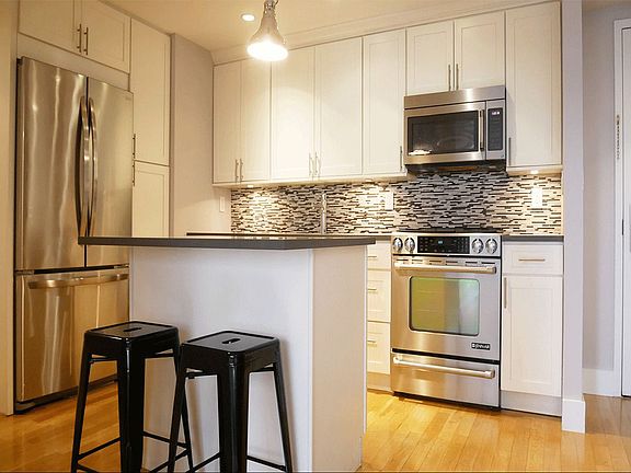 4th image of 301 E 47th St APT 6O