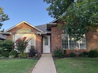 15509 Monarch Ln #1, Edmond, OK 73013