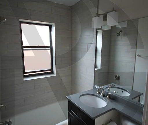 4th image of 2420 N Kedzie Blvd APT 107