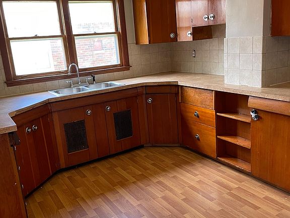 5th image of 3037 Orleans Ave #1