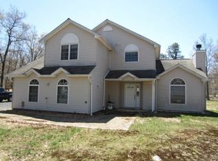 3348 Bluebird Dr, Bushkill, PA 18324