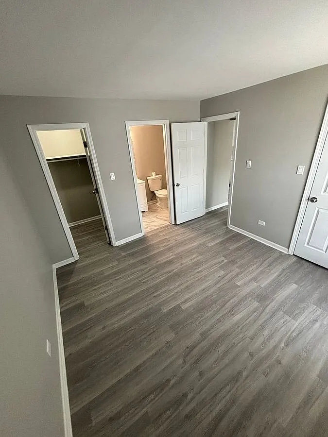 764 Coral Apartments Unit #201 Antioch, IL 60002 — Photo 3