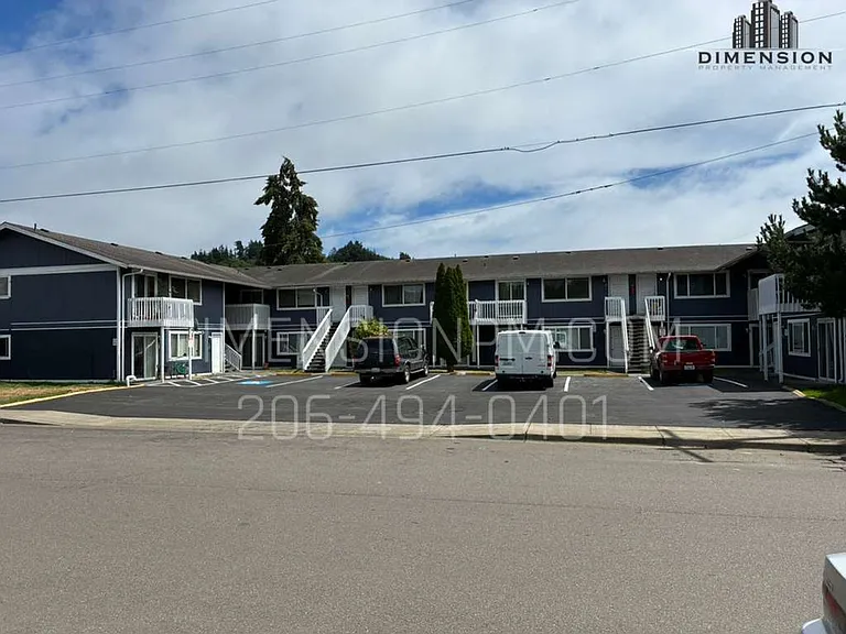 1005 Arthur St — Photo 1