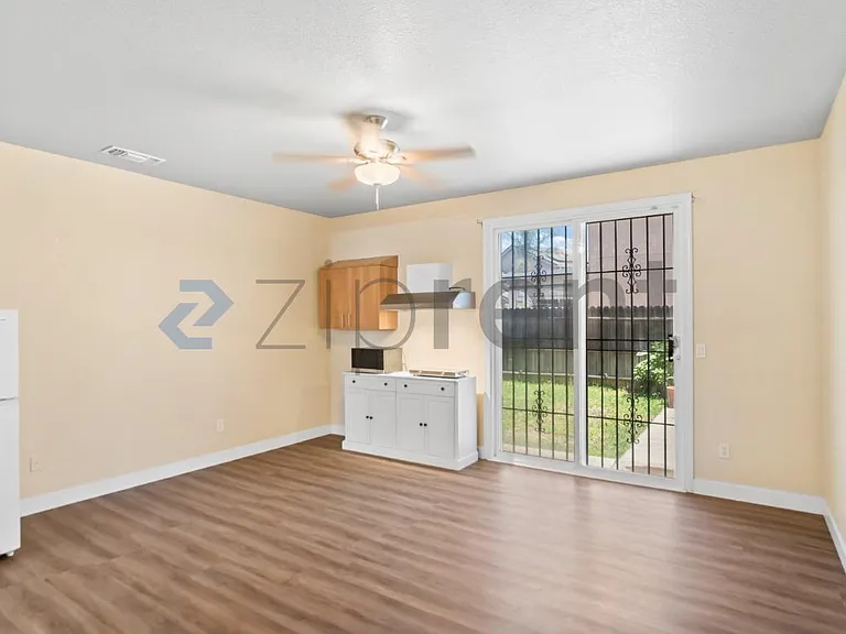 382 Pestana Ave — Photo 5