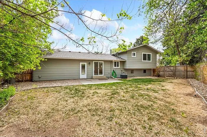 503 Honey Locust Dr — Photo 3
