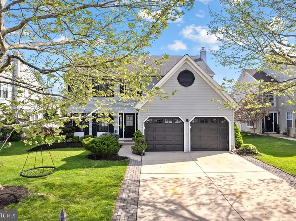 17 Ballinger Way, Mount Laurel, NJ 08054