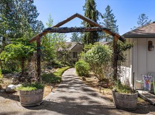 222 Guth Rd, Grants Pass, OR 97526