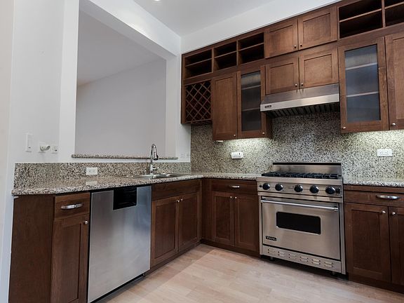 5th image of 356 Santana Row APT 309