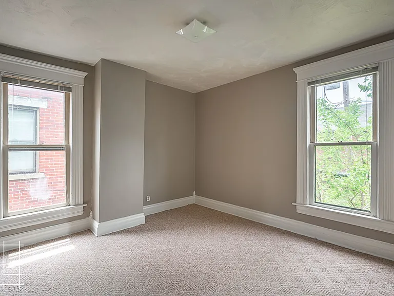 207 W Hubbard Ave — Photo 16