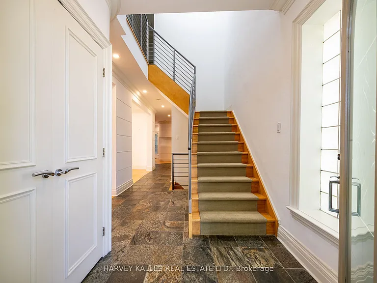 495 Deloraine Ave — Photo 2
