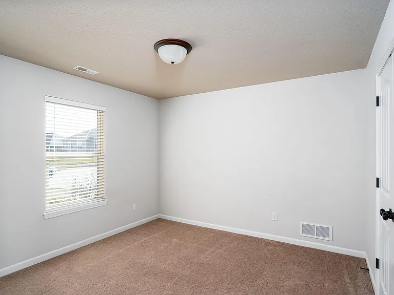 5803 Abercorn Dr — Photo 10