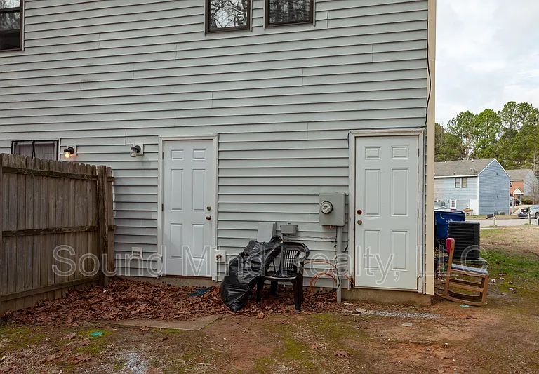 2809 Ferret Ct — Photo 23