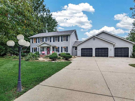 3rd image of 47 Ridgecrest Ct