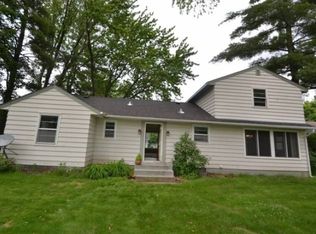 207 8th Ave SE, Forest Lake, MN 55025