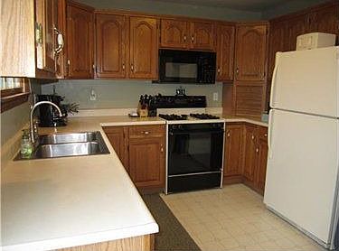 5th image of 206 Heston Dr
