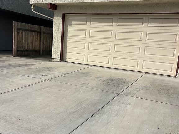 3rd image of 4454 Cherokee Ave