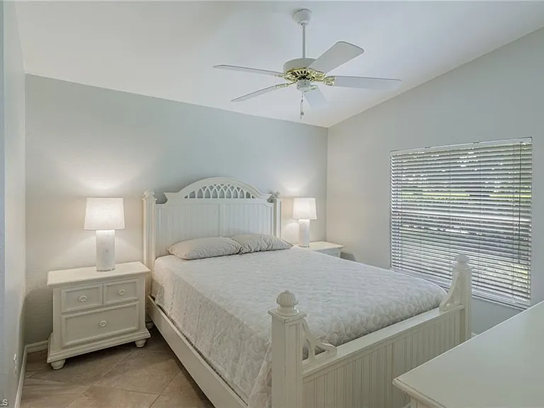 5502 Greenwood Cir #1 — Photo 17