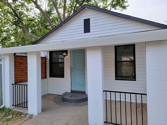 Everyone has LOVED having their own house with a great covered front porch!