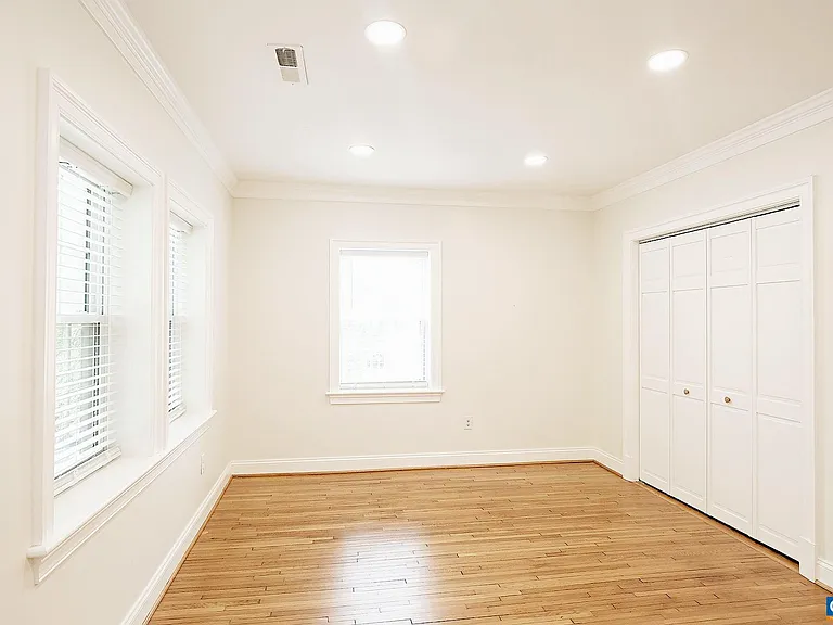 675 Evergreen Ave — Photo 16