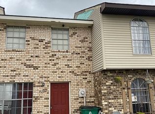 1526 London Cross Rd, Harvey, LA 70058