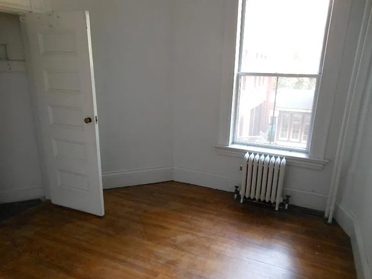 381 Harvard St #206A — Photo 7