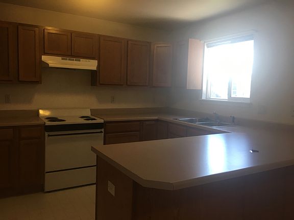 4th image of 1023 Arnold St APT A