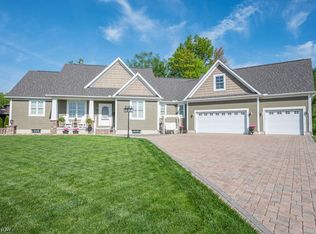 8626 Fairweather Trl, Youngstown, OH