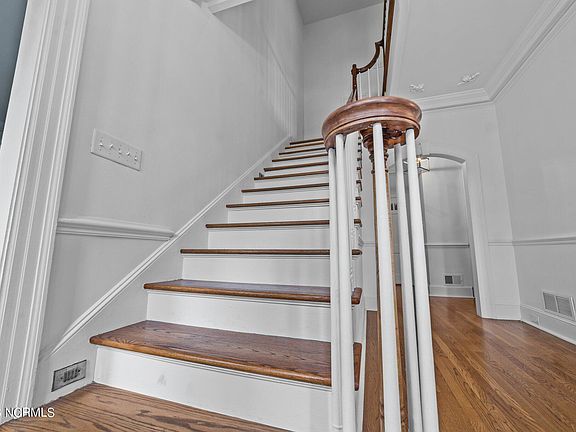 5th image of 1101 Panola Street