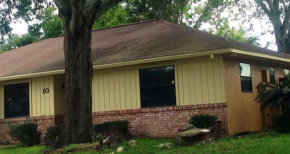 4th image of 10 Covewood Cir