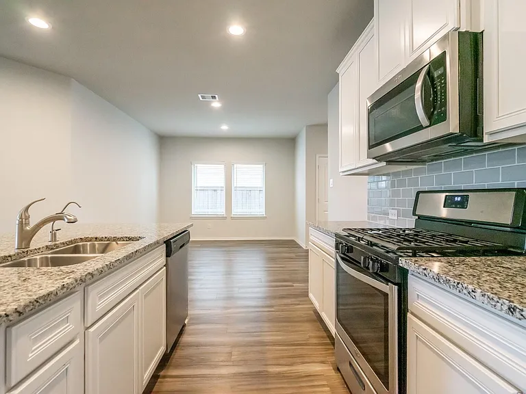16856 Pink Wintergreen Dr — Photo 10