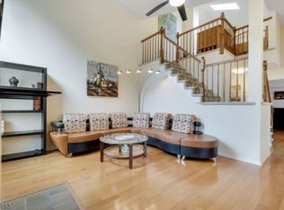 51 Academy Ct, Bedminster, NJ 07921