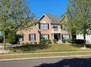 106 Avondale Dr, North Wales, PA 19454