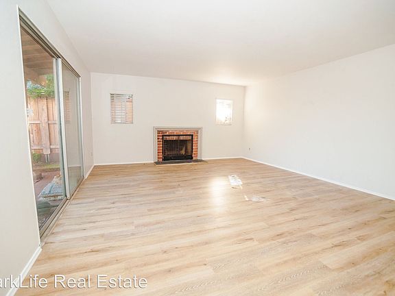 4th image of 805 Adella Ave