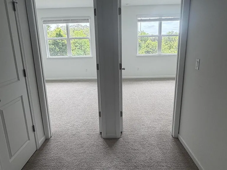 594 Cherry Elm Dr — Photo 11