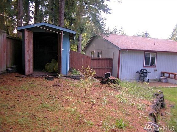 3rd image of 355 NW Oakmont Way